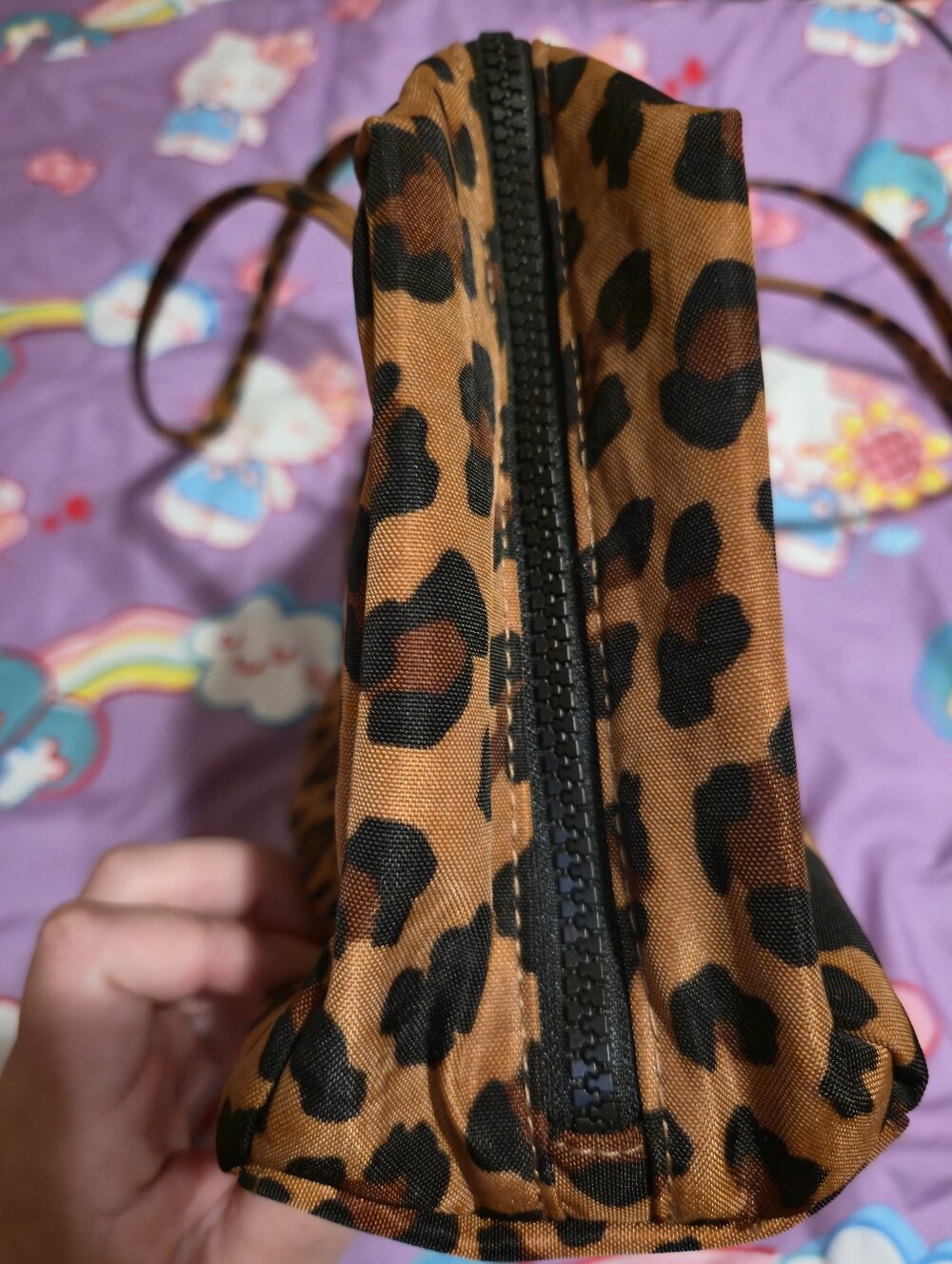 Baggu Leopard Bowler - Picture 5 of 7
